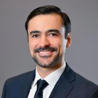 Alejandro Garces Descovich, MD Profile Headshot
